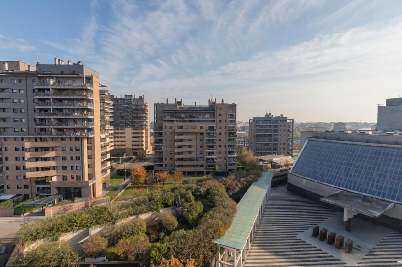 Ferienwohnung Splendida Terrazza Su Arcimboldi - Milano Bicocca Exterior foto
