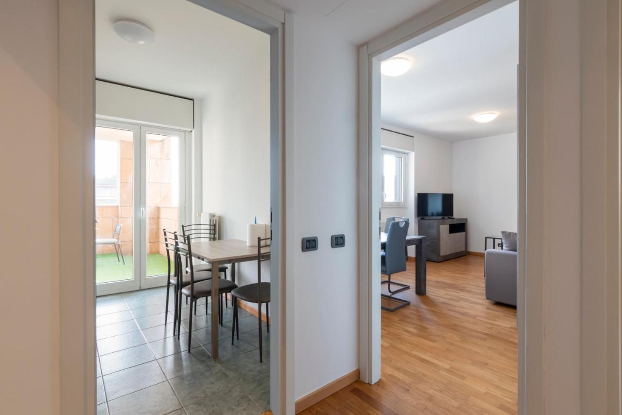 Ferienwohnung Splendida Terrazza Su Arcimboldi - Milano Bicocca Exterior foto